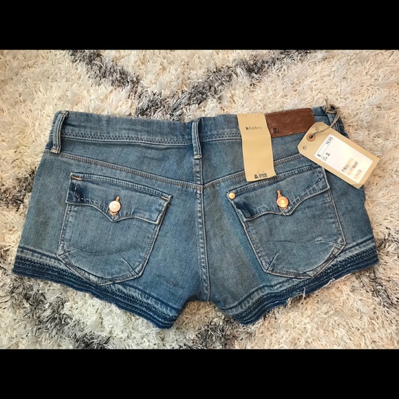 Never Worn H&M Shorts! - Picture 2 of 4